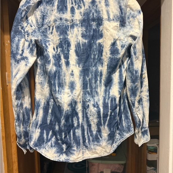 Lovely EUC Michael Kors long sleeve a id wash style denim shirt - Picture 3 of 5